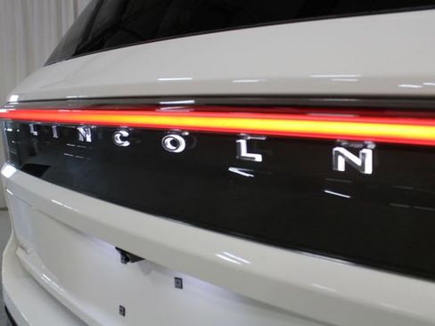 New 2026 Lincoln Navigator Reserve AWD/4WD image 61