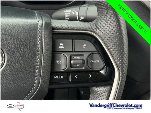 Used 2024 Toyota Tundra Limited AWD/4WD image 14