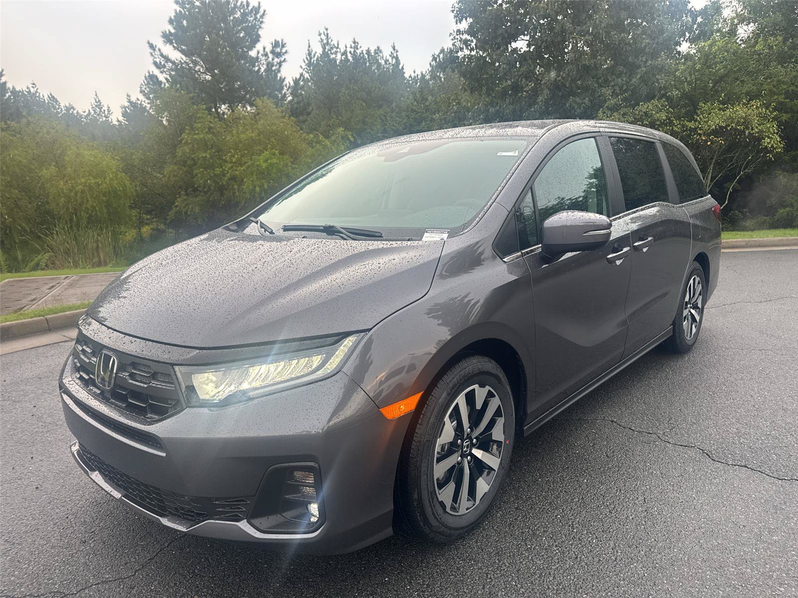 New 2027 Honda Odyssey EX-L image 3