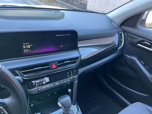 Used 2025 Kia Seltos S image 18