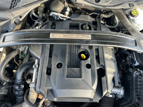 Used 2018 Ford Mustang EcoBoost image 28