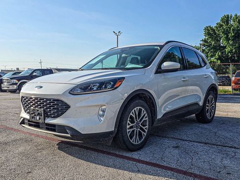 Used 2020 Ford Escape SEL AWD/4WD image 3
