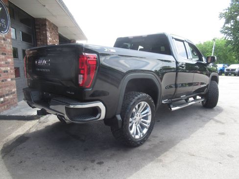 Used 2019 GMC Sierra 1500 SLE w/ SLE Value Package AWD/4WD image 11