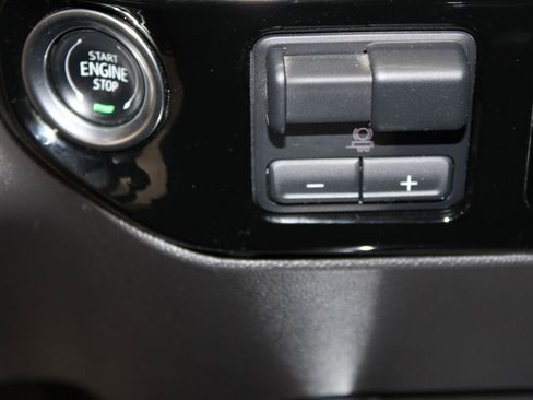 Used 2024 Chevrolet Silverado 1500 LT Trail Boss w/ Convenience Package II image 29