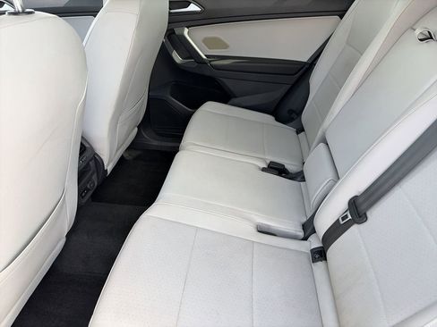 Used 2019 Volkswagen Tiguan S AWD/4WD image 16