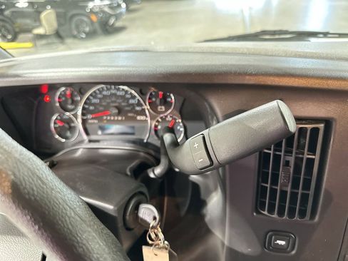 Used 2024 GMC Savana 2500 w/ Driver Convenience Package image 21