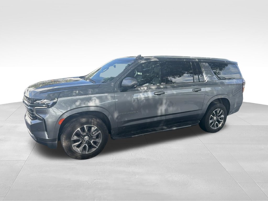 Used 2022 Chevrolet Suburban LT w/ LT Signature Package AWD/4WD image 4