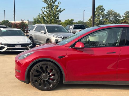 Used 2022 Tesla Model Y Performance AWD/4WD image 7