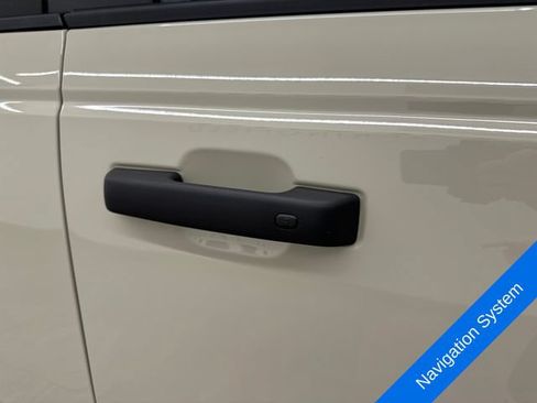New 2026 Ford Bronco Badlands w/ Sasquatch Package AWD/4WD image 8