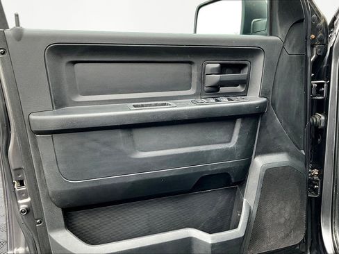 Used 2018 RAM 1500 Express image 21