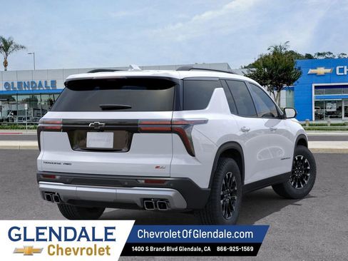 New 2026 Chevrolet Traverse Z71 w/ Enhanced Driving Package AWD/4WD image 4