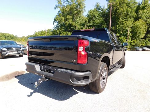 Used 2022 Chevrolet Silverado 1500 LT AWD/4WD image 5