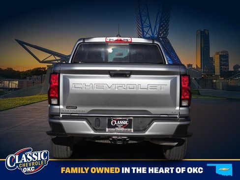 Used 2024 Chevrolet Colorado LT w/ LT Convenience Package II image 6