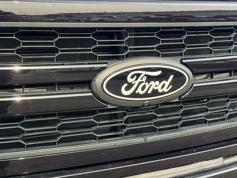 Used 2025 Ford F150 Lariat w/ Equipment Group 502A High AWD/4WD image 9