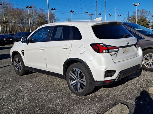 Used 2021 Mitsubishi Outlander Sport SE image 5