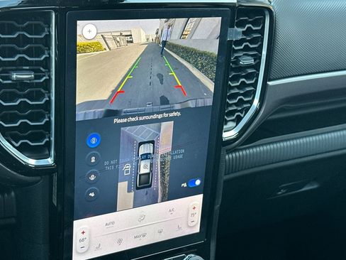 New 2025 Ford Ranger XLT w/ Equipment Group 301A High image 18