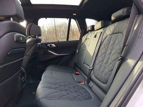 New 2026 BMW X5 M60i image 9