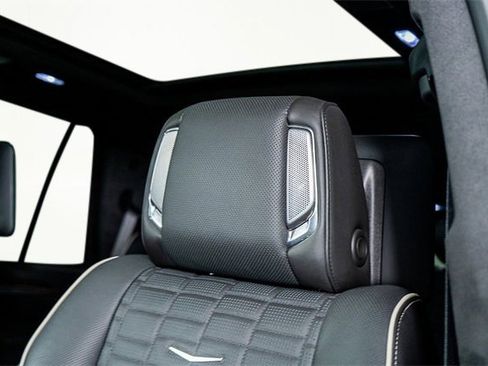 Used 2025 Cadillac Escalade Sport Platinum image 23