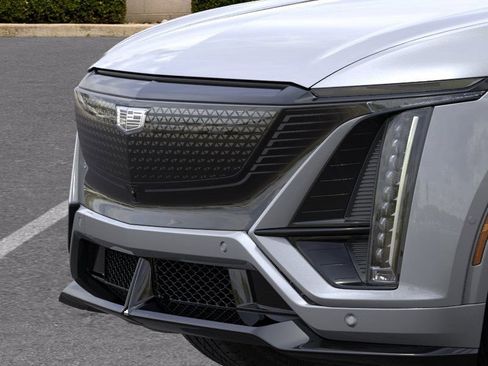 New 2026 Cadillac Lyriq V image 13