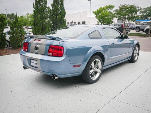 Used 2006 Ford Mustang GT Premium RWD image 10
