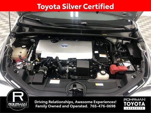Certified 2017 Toyota Prius Three image 26