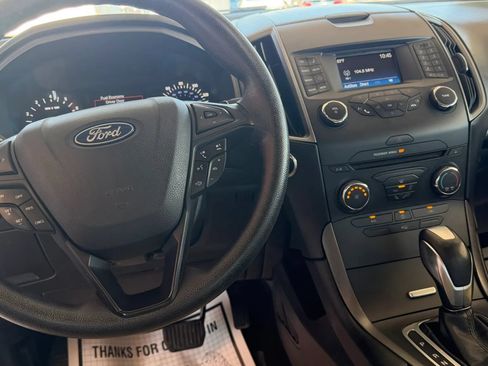 Used 2018 Ford Edge SE w/ Cargo Accessory Package FWD image 13