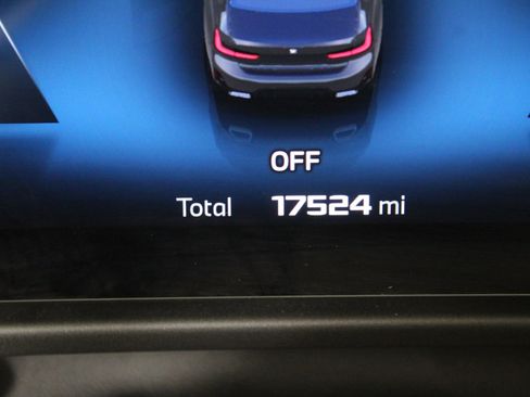 Certified 2025 BMW M340i image 19