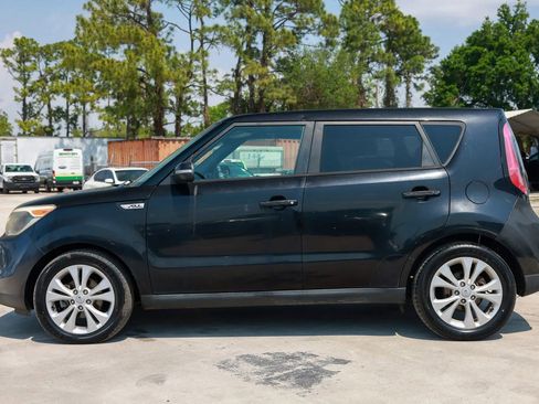 Used 2014 Kia Soul + image 3