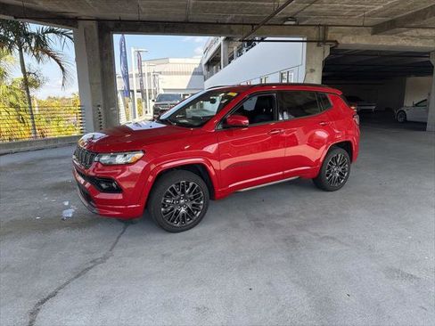 Certified 2023 Jeep Compass Limited image 9