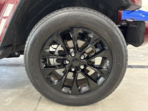 Used 2021 Jeep Gladiator Overland AWD/4WD image 32