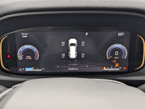 Used 2022 Jeep Wagoneer Series III image 25