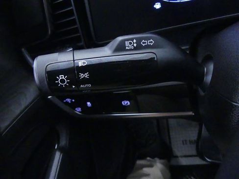 Used 2025 Kia Sportage X-Line w/ Premium Package AWD/4WD image 18
