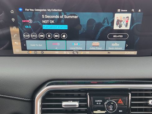 New 2026 Nissan Armada SL image 17