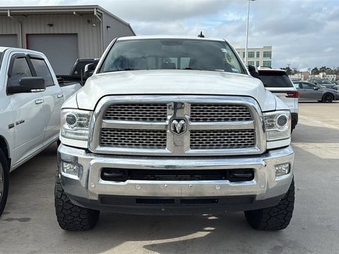 Used 2016 RAM 2500 Laramie w/ Convenience Group image 2