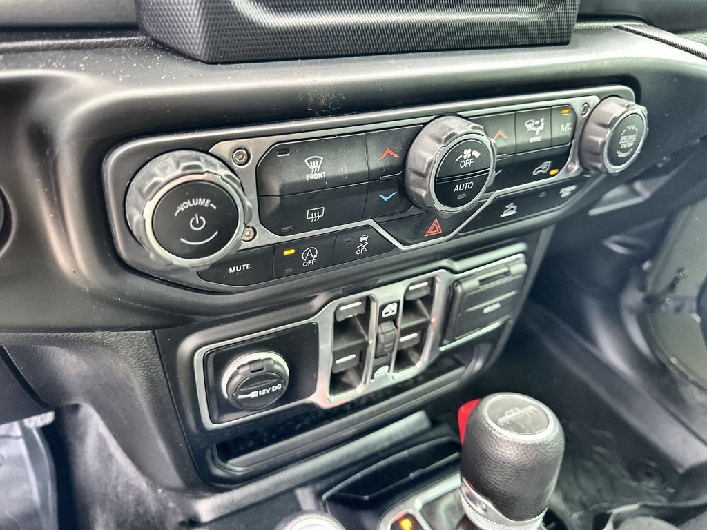 Used 2021 Jeep Gladiator Sport AWD/4WD image 27