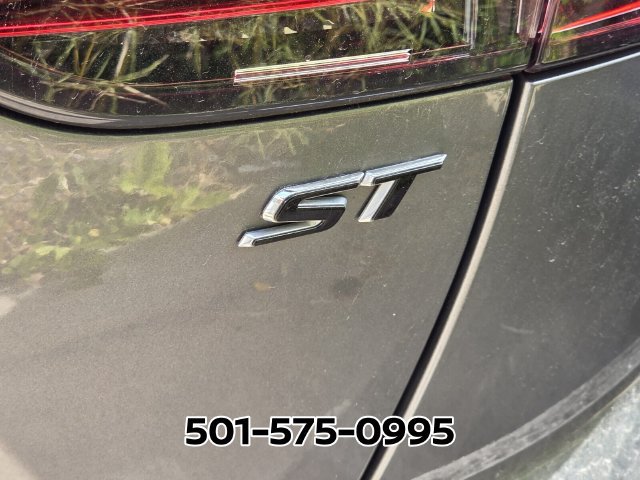 Used 2021 Buick Envision Essence w/ Sport Touring Package FWD image 9