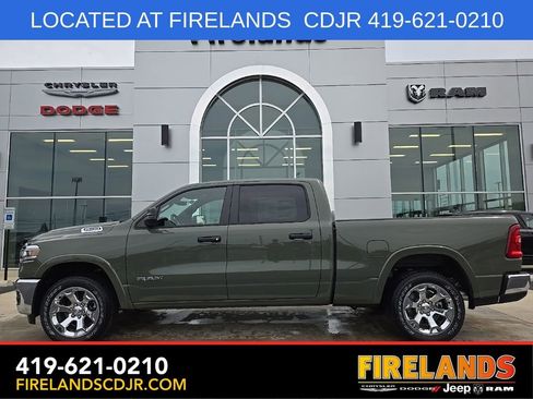 New 2026 RAM 1500 4x4 Crew Cab image 6