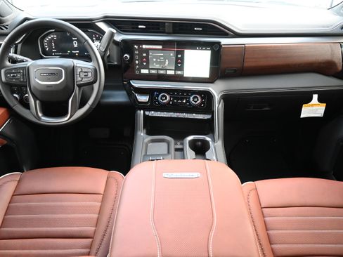 Used 2026 GMC Sierra 3500 Denali Ultimate image 3