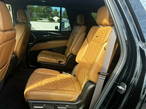 Used 2021 Cadillac Escalade Premium Luxury w/ Driver Assist Tech Package image 13