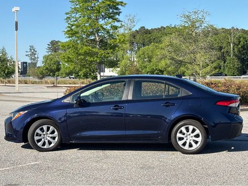 Used 2024 Toyota Corolla LE FWD image 22
