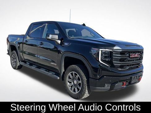 Used 2024 GMC Sierra 1500 AT4 w/ Technology Package AWD/4WD image 9