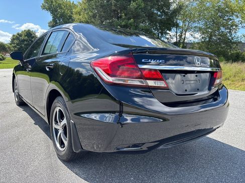 Used 2015 Honda Civic SE image 3