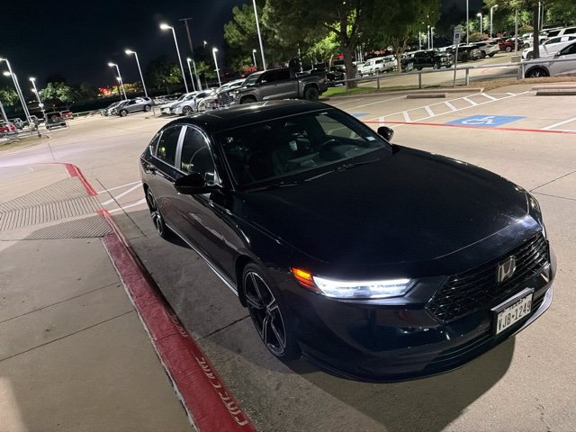 Used 2024 Honda Accord Sport image 3