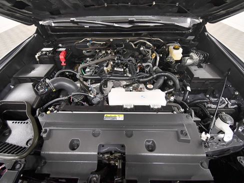 Used 2024 Toyota Tacoma SR5 image 17