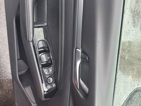 Used 2023 Nissan Altima 2.5 SV w/ SV Premium Package image 8