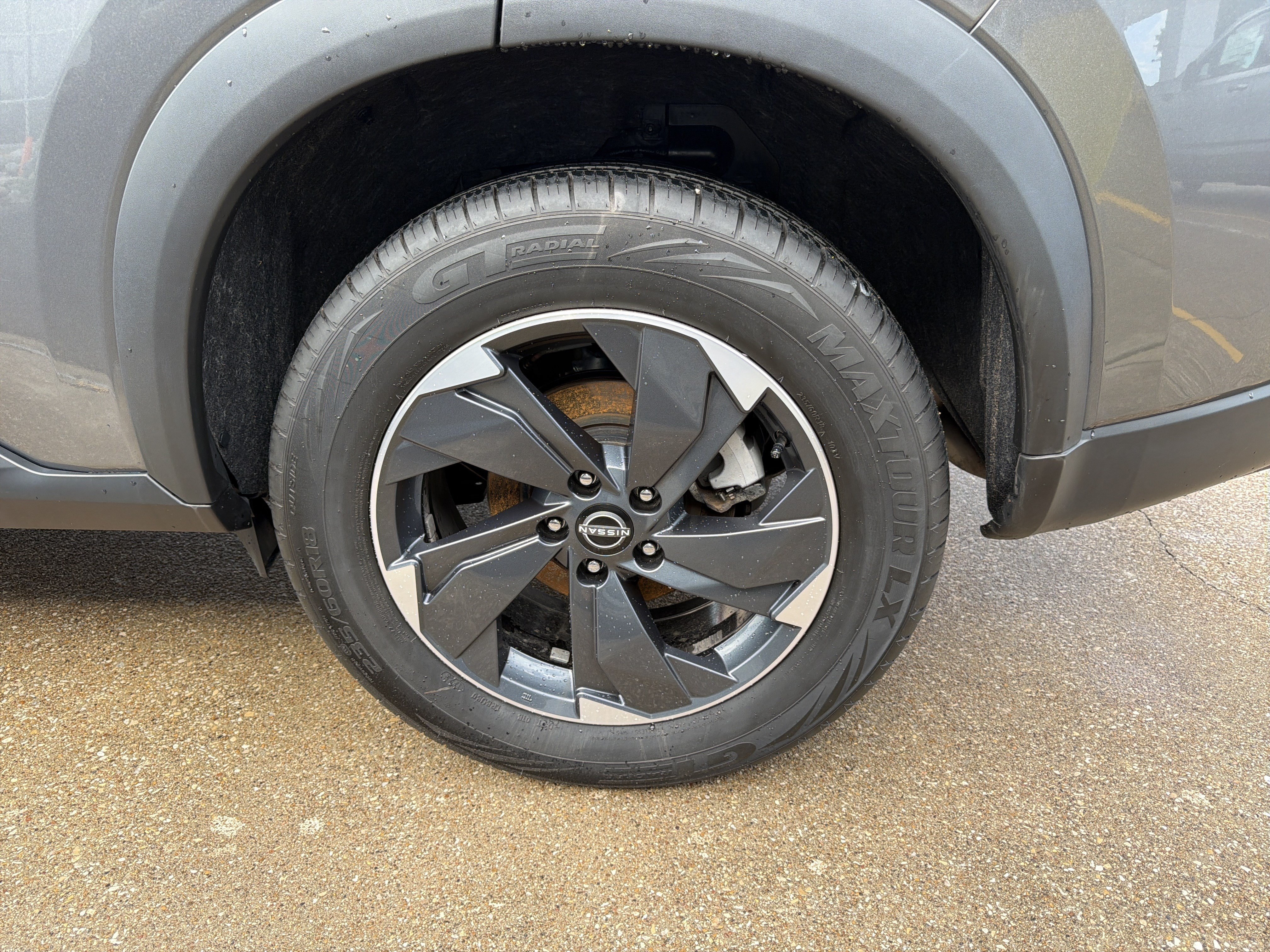 Used 2025 Nissan Rogue SV AWD/4WD image 26