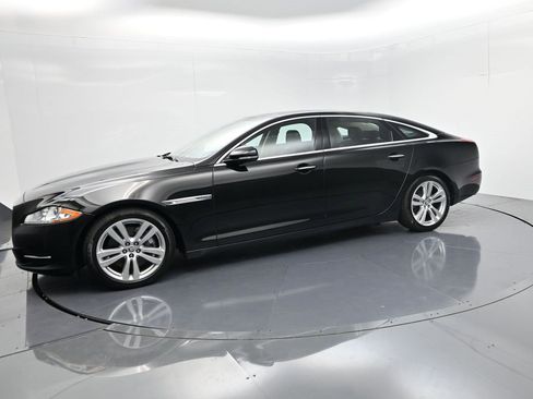 Used 2011 Jaguar XJ L image 4