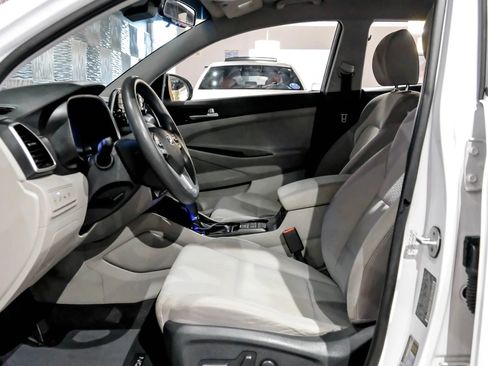 Used 2019 Hyundai Tucson Value FWD image 4
