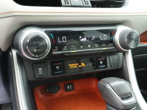 Used 2019 Toyota RAV4 Adventure w/ Cold Weather Package AWD/4WD image 45