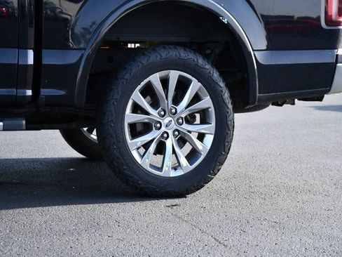 Used 2017 Ford F150 Lariat AWD/4WD image 11